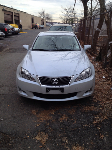 Lexus IS 2009 photo 2