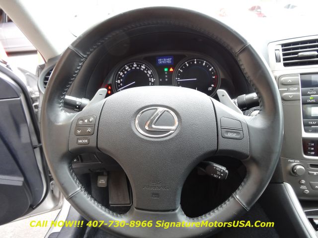 Lexus IS 250 2006 photo 16