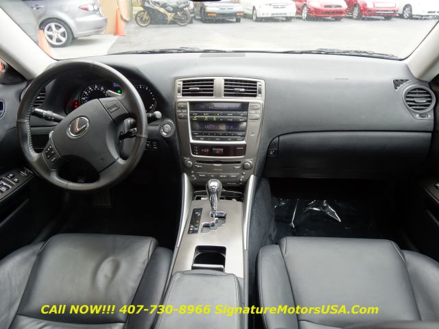 Lexus IS 250 2006 photo 19