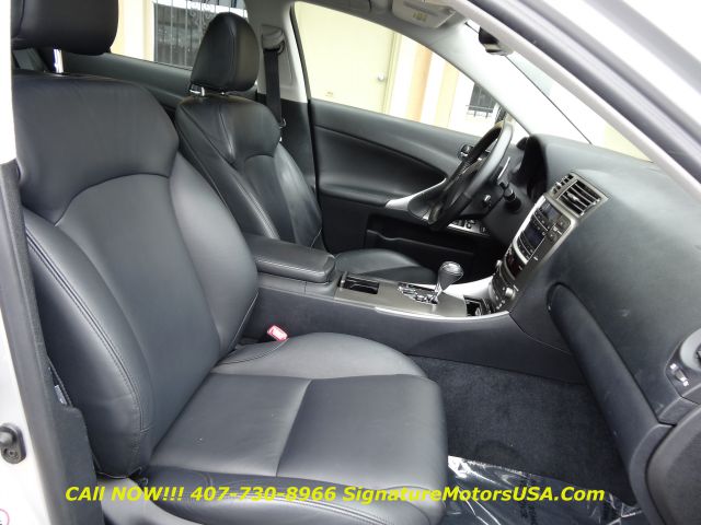 Lexus IS 250 2006 photo 21