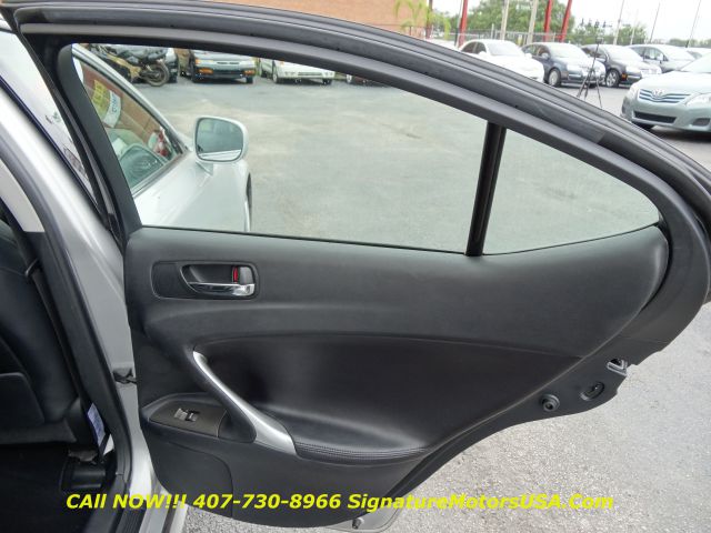 Lexus IS 250 2006 photo 23