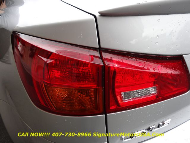 Lexus IS 250 2006 photo 32