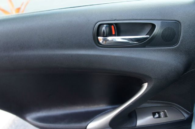 Lexus IS 250 2006 photo 12