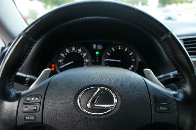 Lexus IS 250 2006 photo 16