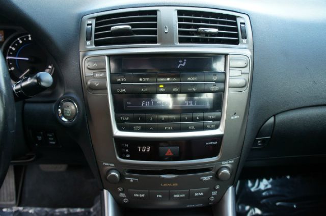 Lexus IS 250 2006 photo 19