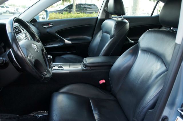 Lexus IS 250 2006 photo 22