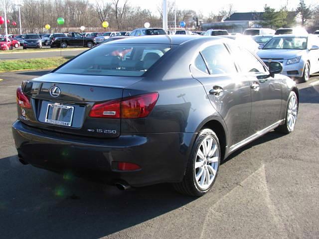 Lexus IS 250 2006 photo 2
