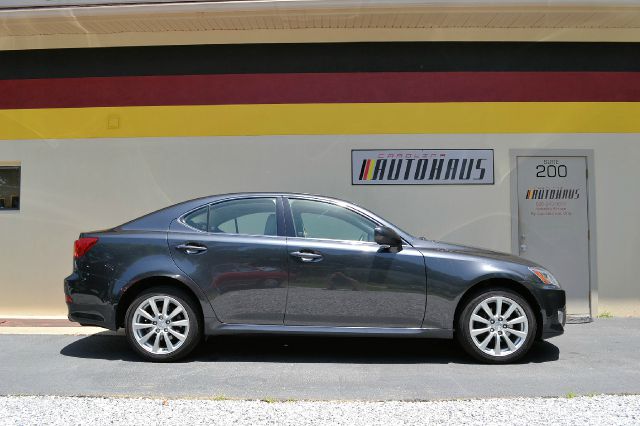 Lexus IS 250 4WD 4-door Sport/entertainment Pkg Sedan