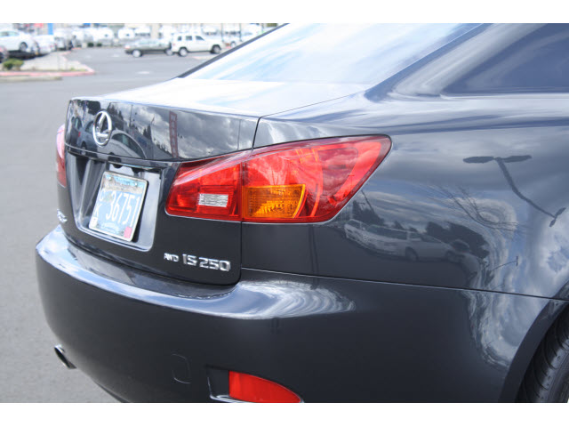 Lexus IS 250 2007 photo 2