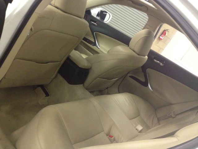 Lexus IS 250 2WD Supercab 13 Sedan