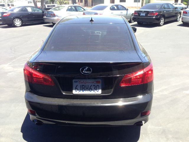 Lexus IS 250 4WD 4-door Sport/entertainment Pkg Sedan