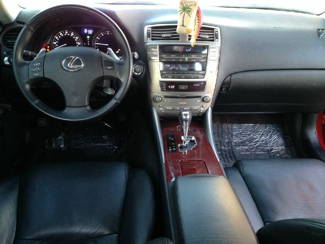 Lexus IS 250 2007 photo 2