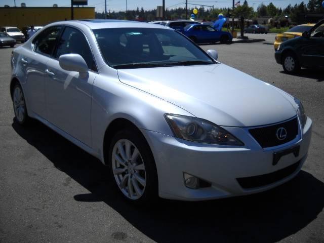 Lexus IS 250 2.5L SEL W/sunroof Sedan