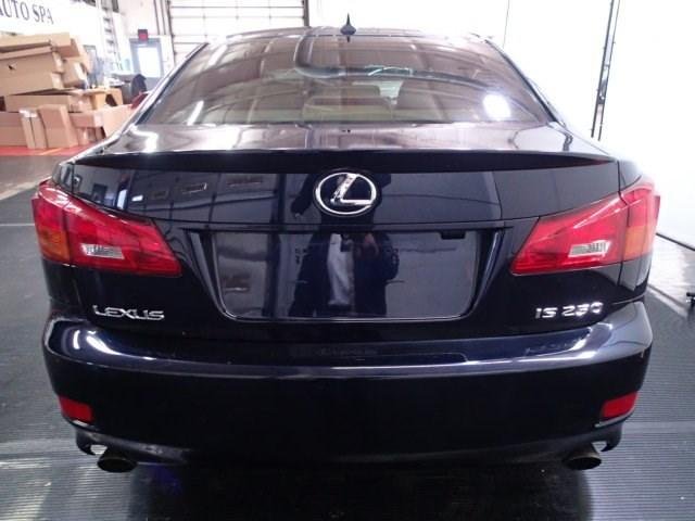 Lexus IS 250 2007 photo 2