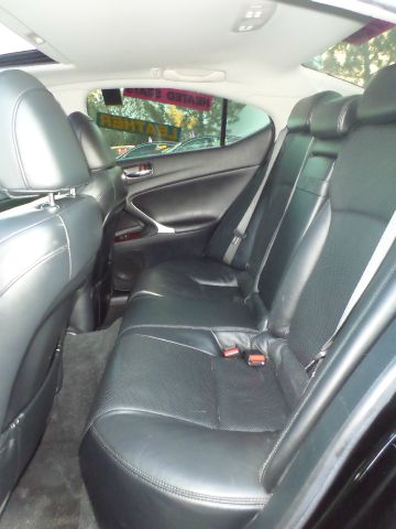 Lexus IS 250 2008 photo 2