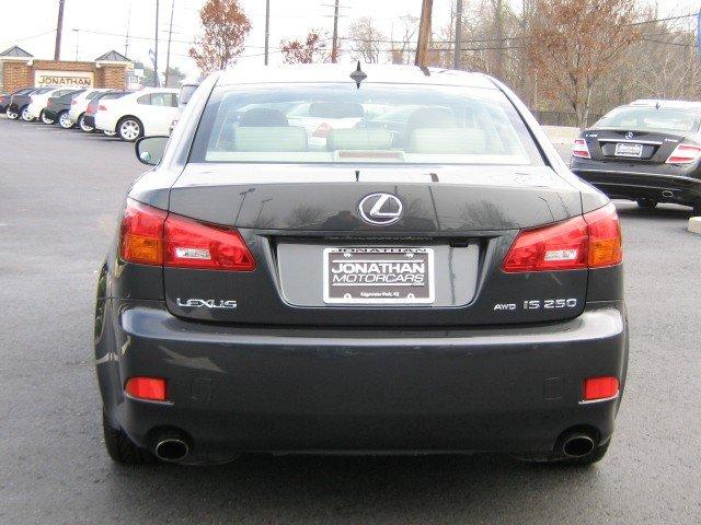 Lexus IS 250 2008 photo 2