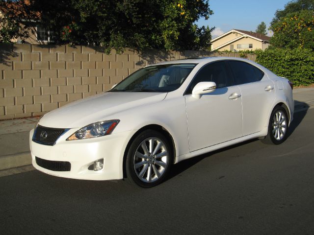 Lexus IS 250 2009 photo 2