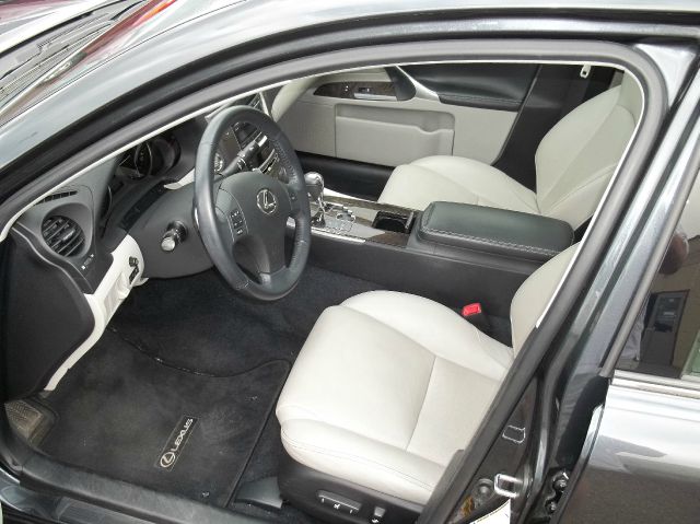 Lexus IS 250 2009 photo 3