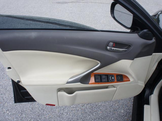 Lexus IS 250 2009 photo 1