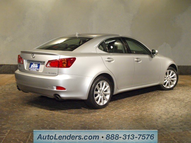 Lexus IS 250 2010 photo 2