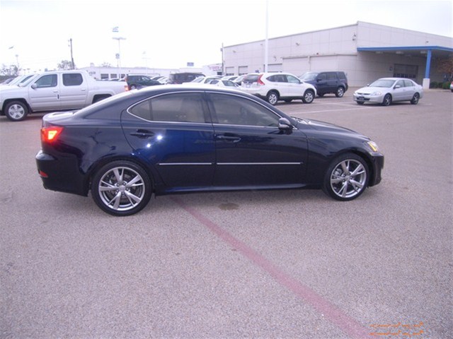 Lexus IS 250 2010 photo 1