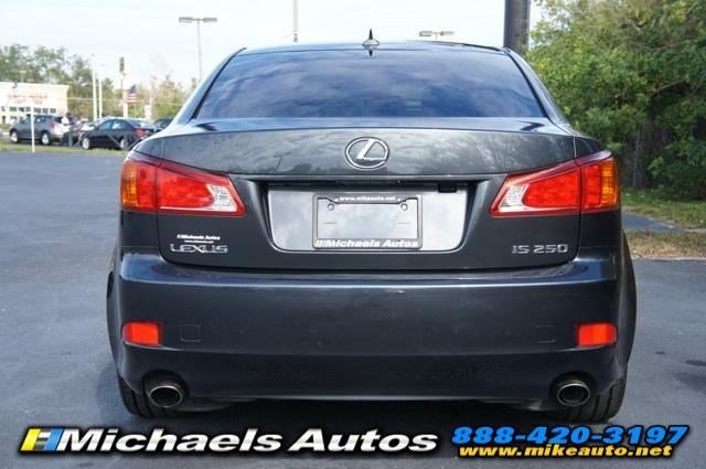 Lexus IS 250 2010 photo 5