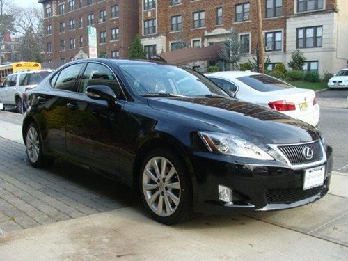 Lexus IS 250 2010 photo 2