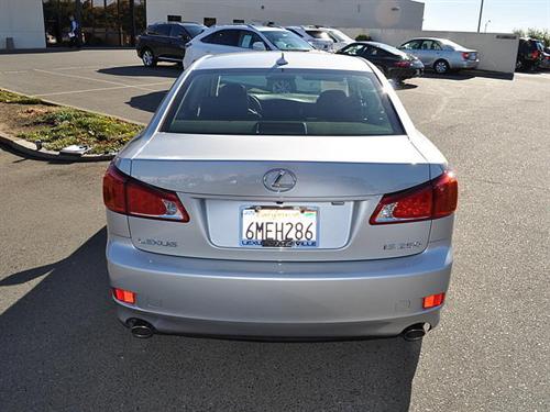 Lexus IS 250 2010 photo 3