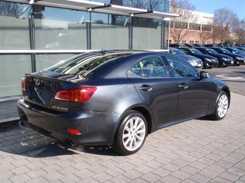 Lexus IS 250 2010 photo 2