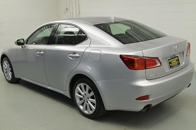 Lexus IS 250 2010 photo 3