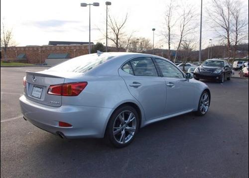 Lexus IS 250 2010 photo 2