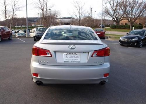 Lexus IS 250 2010 photo 3
