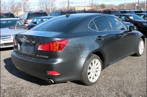 Lexus IS 250 2010 photo 1