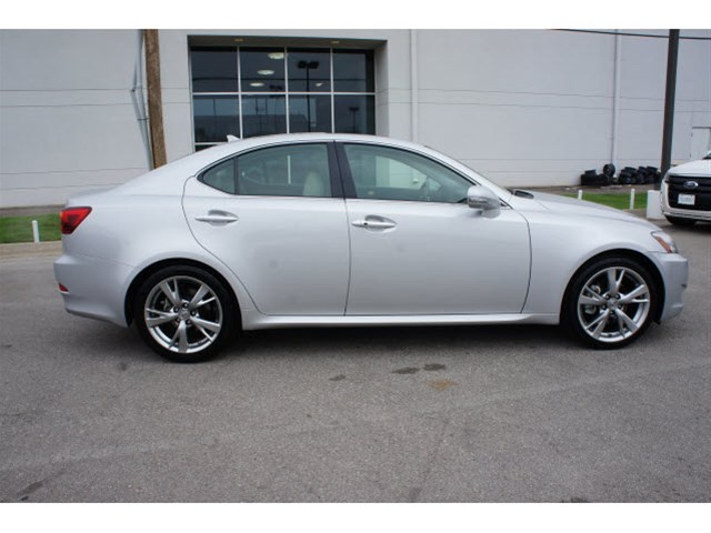 Lexus IS 250 2010 photo 1