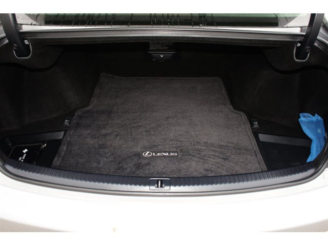 Lexus IS 250 2010 photo 4