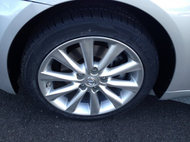 Lexus IS 250 2010 photo 2