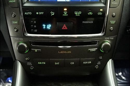 Lexus IS 250 2010 photo 2