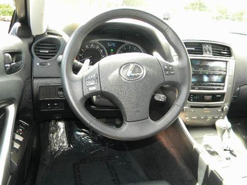 Lexus IS 250 2010 photo 3