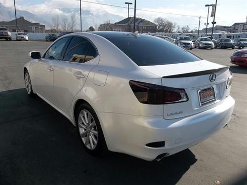 Lexus IS 250 2010 photo 3