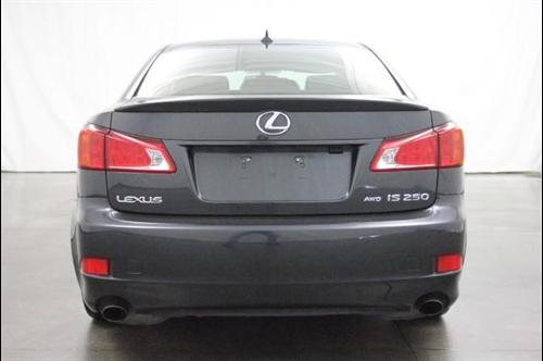 Lexus IS 250 2010 photo 4