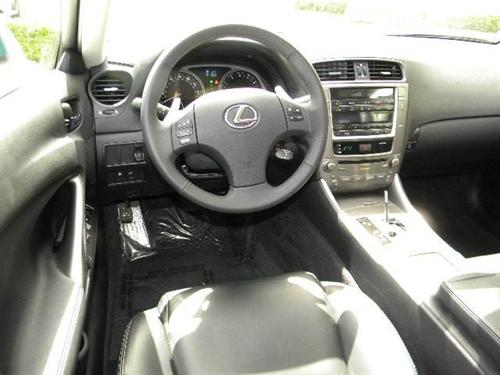Lexus IS 250 2010 photo 4