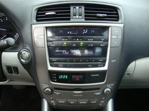 Lexus IS 250 2010 photo 3