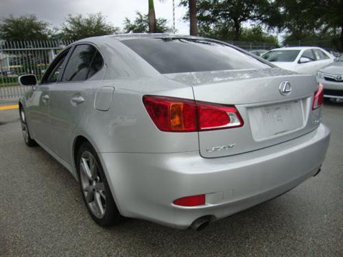 Lexus IS 250 2010 photo 5