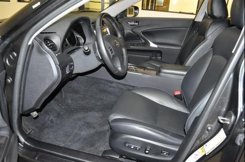 Lexus IS 250 2010 photo 1