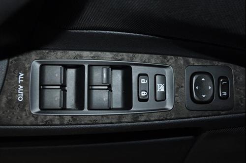 Lexus IS 250 2010 photo 2