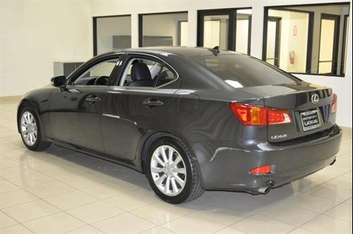 Lexus IS 250 2010 photo 3