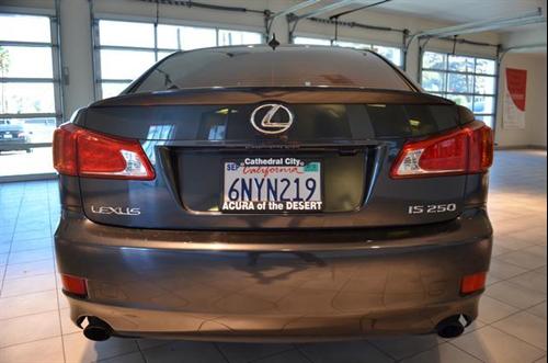 Lexus IS 250 2010 photo 3