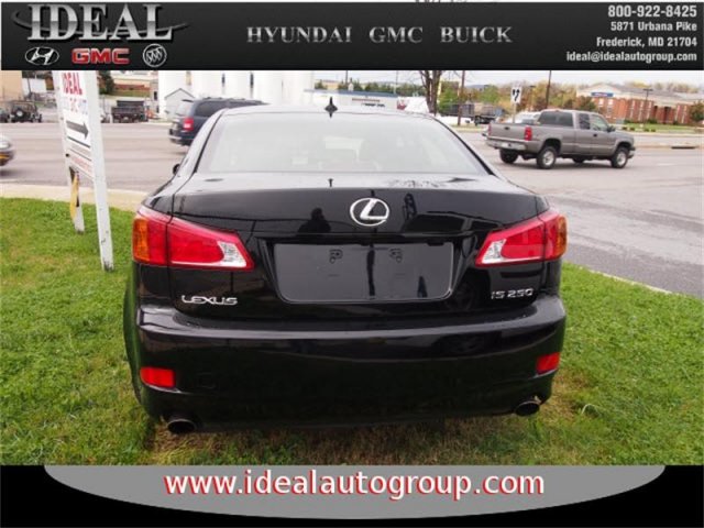 Lexus IS 250 2010 photo 4