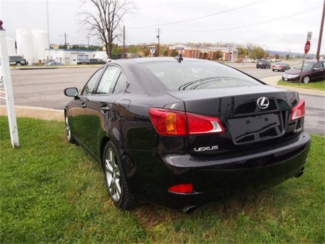 Lexus IS 250 2010 photo 5