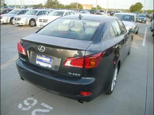 Lexus IS 250 2010 photo 4